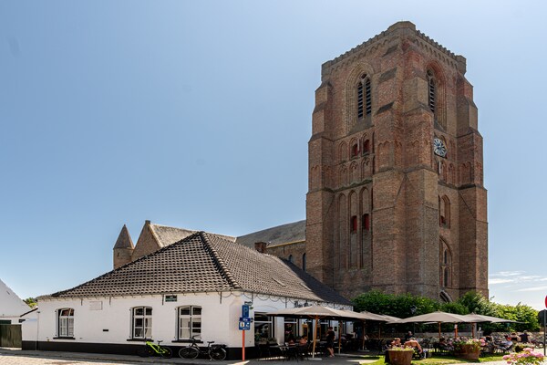 Foto van Villa in het witte dorp Lissewege ,op 2 km van Zeebrugge strand . - AreaSummer5KM