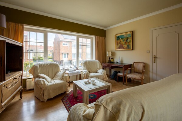 Foto van Leuk vakantiehuis in Oostende bij zee met een terras - LivingRoom