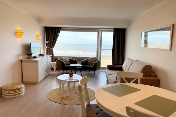 Foto van Appartement voor 4 personen vlakbij het strand - Vakantiehuis in Nieuwpoort - LivingRoom