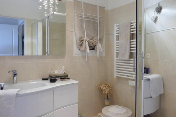 Foto van Appartement in Cannes met zeezicht - Vakantiehuis in Mandelieu-la-Napoule - TerraceBalcony