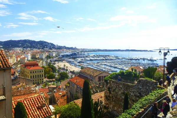 Foto van Appartement in Cannes met zeezicht - Vakantiehuis in Mandelieu-la-Napoule - AreaSummer1KM