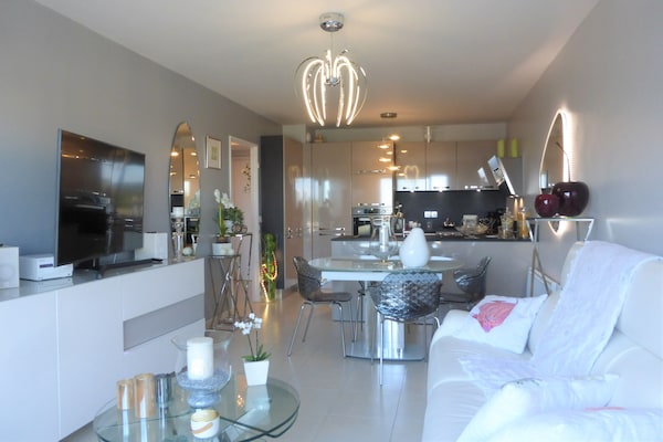Foto van Appartement in Cannes met zeezicht - Vakantiehuis in Mandelieu-la-Napoule - BedRoom