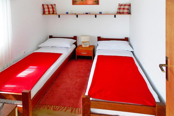 Foto van Appartement op Vir bij het strand - Vakantiehuis in Vir - BedRoom