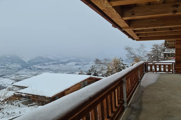 Foto van Chalet in Veysonnaz met balkon - Vakantiehuis in Veysonnaz - TerraceBalcony