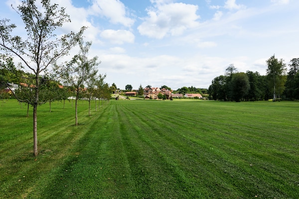 Foto van Villa in Varvažov met Tuinparadijs - Vakantiehuis in Varvažov - GardenSummer