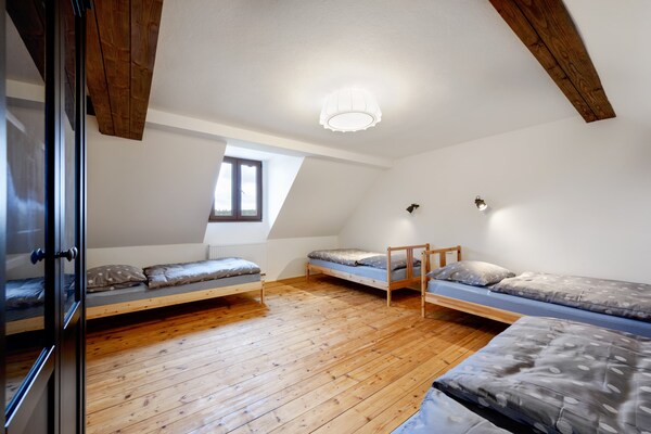 Foto van Villa in Varvažov met Tuinparadijs - Vakantiehuis in Varvažov - BedRoom