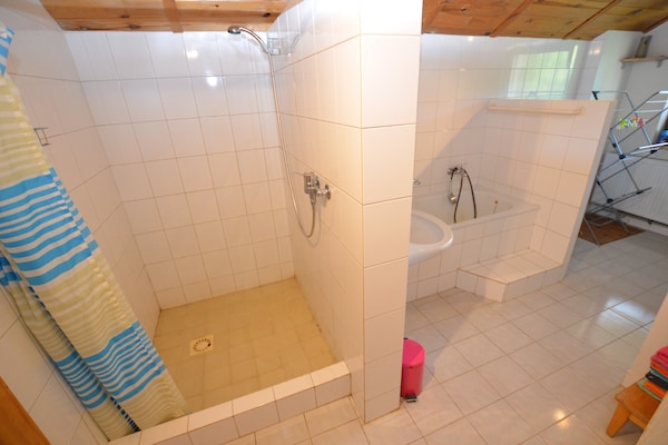 Foto van Familiechalet in het Reuzengebergte - Vakantiehuis in Jilemnice- Benecko - BathRoom