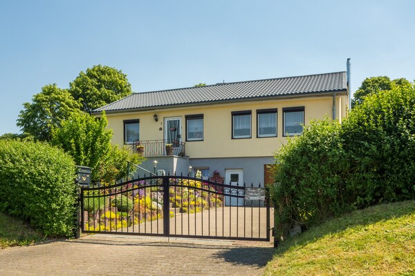 Foto van Prachtig vakantieappartement in Damshagen aan de Oostzee - ExteriorSummer