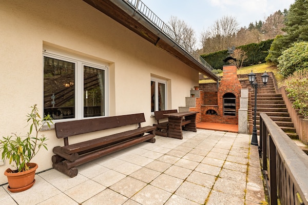 Foto van Panoramisch toevluchtsoord in Thüringen - Vakantiehuis in Unterschönau - ExteriorSummer