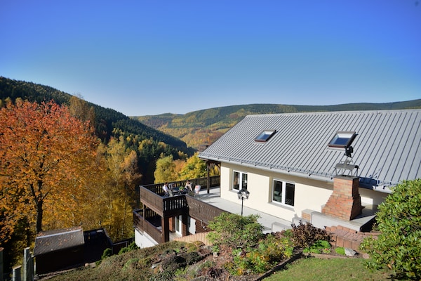 Foto van Panoramisch toevluchtsoord in Thüringen - Vakantiehuis in Unterschönau - ExteriorSummer