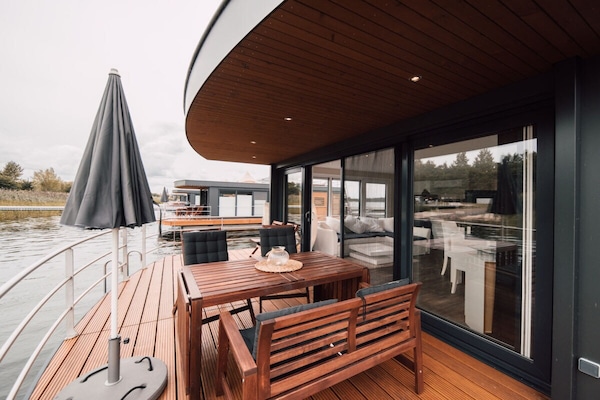 Foto van 1-slaapkamer woonboot - Vakantiehuis in Bitterfeld-Wolfen - Untagged