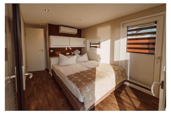 Foto van 1-slaapkamer woonboot - Vakantiehuis in Bitterfeld-Wolfen - Untagged