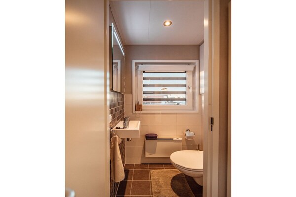 Foto van 1-slaapkamer woonboot - Vakantiehuis in Bitterfeld-Wolfen - Untagged