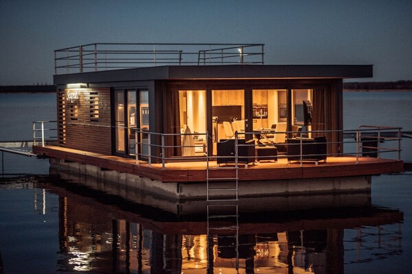Foto van 1-slaapkamer woonboot - Vakantiehuis in Bitterfeld-Wolfen - Untagged