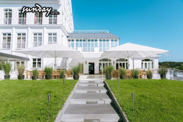 Foto van Schwielowsee Hotel Standaard tweepersoonskamer - Vakantiehuis in Werder - HotelExteriorSummer