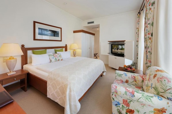 Foto van Schwielowsee Hotel Standaard tweepersoonskamer - Vakantiehuis in Werder - BedRoom