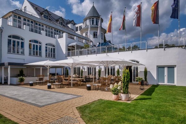 Foto van Sunday Resort Schwielowsee 2-Slaapkamersuite - Vakantiehuis in Werder - HotelExteriorSummer