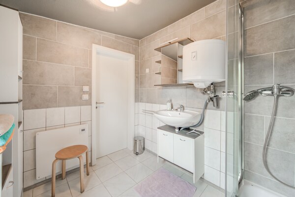 Foto van Gartenbungalow in Blankenfelde-Mahlow - Vakantiehuis in Blankenfelde-Mahlow - BathRoom