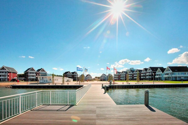 Foto van Vakantiehuis in Scandinavische stijl - Vakantiehuis in Rechlin - AreaSummer1KM