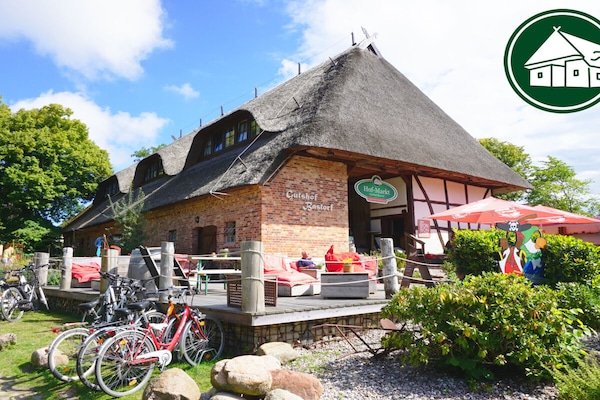 Foto van Tuinhuis in het landhuis - Vakantiehuis in Bastorf - Untagged