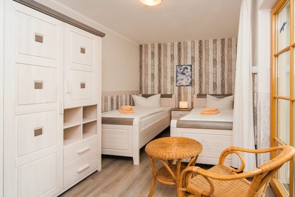 Foto van 1.3/T2 vakantiehuispark “Freesenbruch” - Vakantiehuis in Zingst (Ostseeheilbad) - Untagged