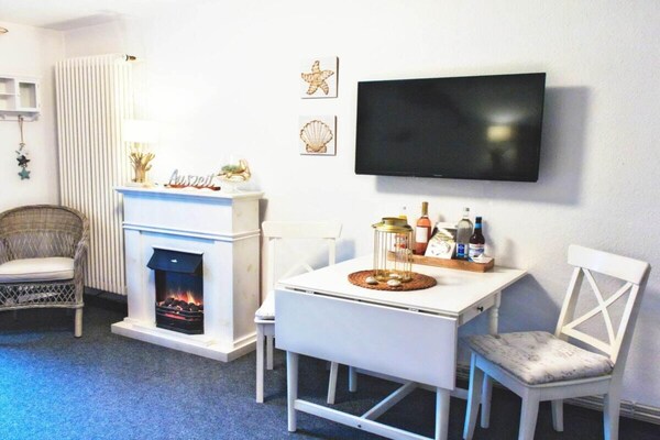 Foto van Comfortabel vakantieverblijf - Vakantiehuis in Wiek - DiningRoom