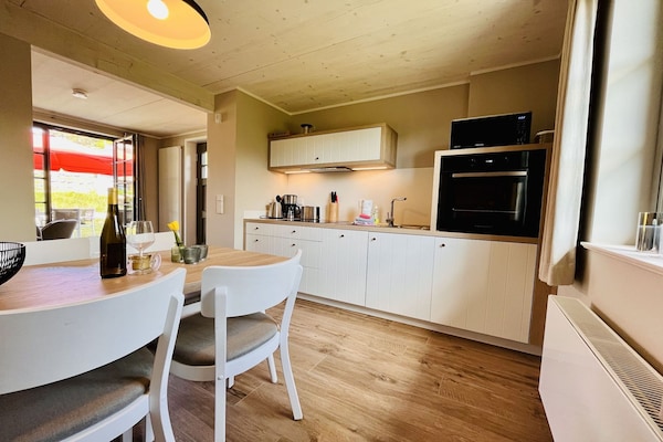 Foto van 15 Boddenblick / Vakantiedorp Klein Stresow - Vakantiehuis in Putbus - DiningRoom