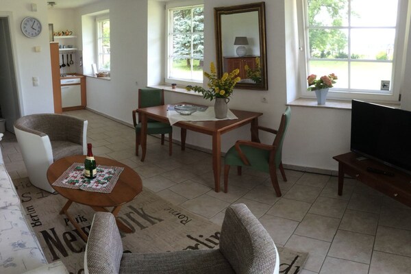 Foto van 2 in het landhuis “Am See” Neuensien - Vakantiehuis in Ostseebad Sellin, OT Neuensien - Untagged
