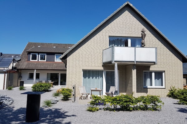 Foto van 1 datum geele hus - Vakantiehuis in Büsum - Untagged