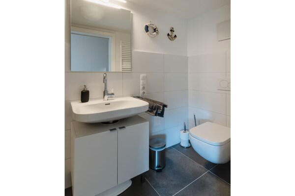 Foto van Torbogenhuus nr. 5 Comfortabele vakantiewoning - Vakantiehuis in Norderney - BathRoom