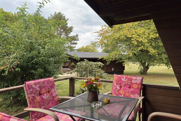 Foto van Gezellige blokhut in Eschede, vlakbij Lüneburg. - Vakantiehuis in Eschede - TerraceBalcony
