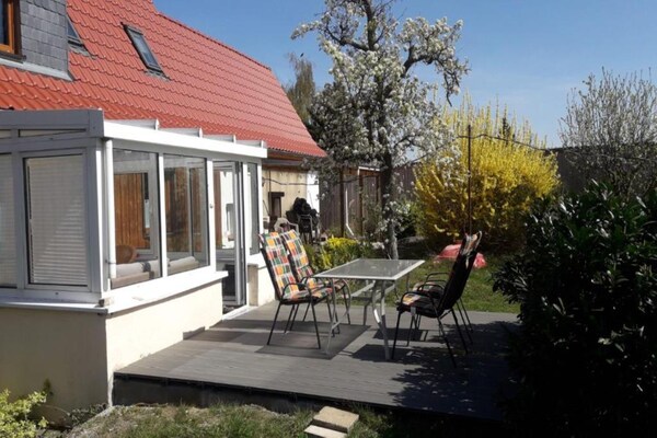 Foto van Vakantiehuis in Blankenburg met tuin - Vakantiehuis in Blankenburg - TerraceBalcony