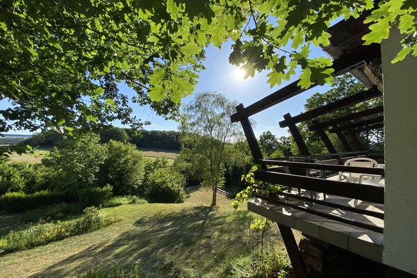 Foto van Ferienhaus mit Panoramablick für Familien - Vakantiehuis in Kleinich-Pilmeroth - ViewSummer