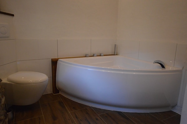 Foto van Wandelroes: Natuur & Charme - Vakantiehuis in Roes - BathRoom