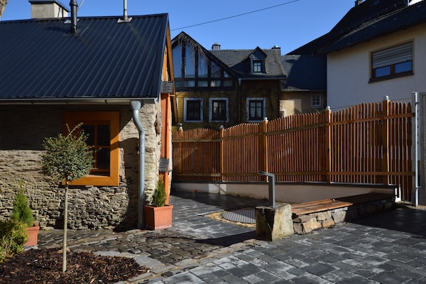 Foto van Wandelroes: Natuur & Charme - Vakantiehuis in Roes - TerraceBalcony