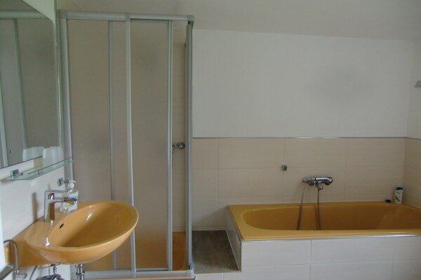 Foto van Mill Garden Escape – Kaifenheim - Vakantiehuis in Kaifenheim - BathRoom