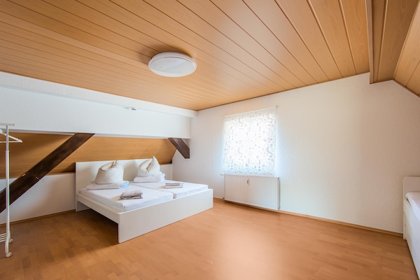 Foto van Ferienwohnung Am Marktplatz in Herbolzheim - Vakantiehuis in Herbolzheim - BedRoom