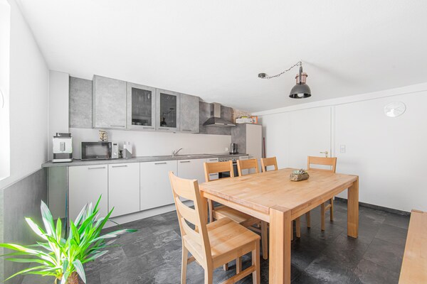 Foto van Ferienwohnung Am Marktplatz in Herbolzheim - Vakantiehuis in Herbolzheim - Kitchen
