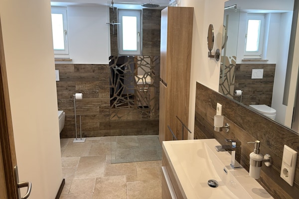 Foto van Twee appartementen op de begane grond - Vakantiehuis in Graifenau - BathRoom