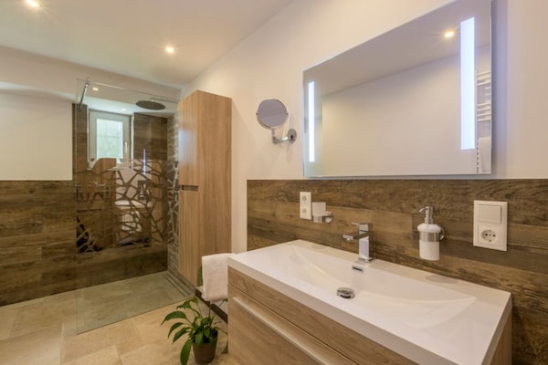 Foto van Twee appartementen op de begane grond - Vakantiehuis in Graifenau - BathRoom