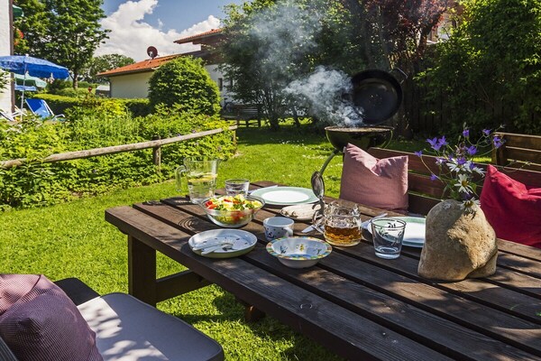 Foto van 2-kamerappartement met uitzicht op de bergen - Vakantiehuis in Roßhaupten - Untagged