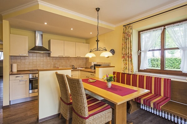 Foto van 2-kamerappartement met uitzicht op de bergen - Vakantiehuis in Roßhaupten - Untagged