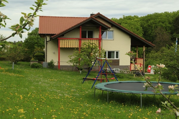Foto van 2 huizen aan de rand van het bos - Vakantiehuis in Leutenbach - Untagged