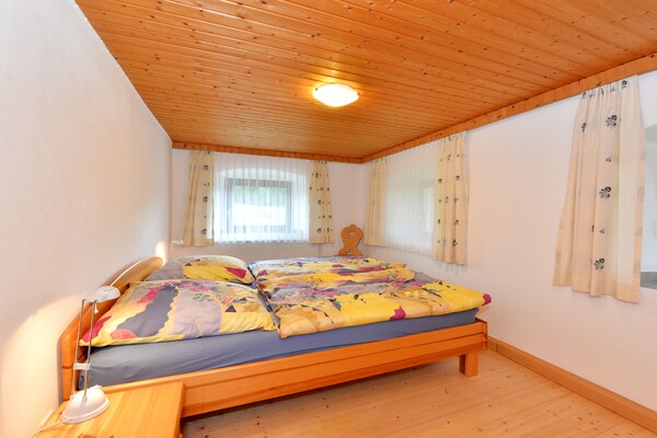 Foto van Vakantiehuis in Beieren met boszicht - Vakantiehuis in Viechtach Wiesing - BedRoom