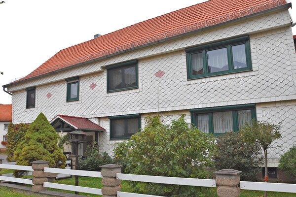 Foto van Ferienwohnung Christina in Friedrichroda - Vakantiehuis in Friedrichroda - ExteriorSummer