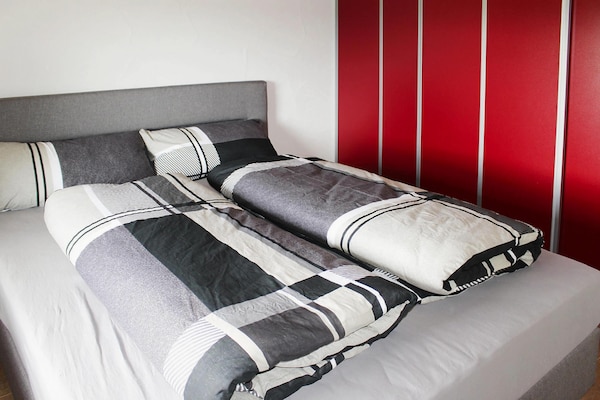 Foto van Sfeervol vakantiehuis met balkon - Vakantiehuis in Kaltennordheim - BedRoom