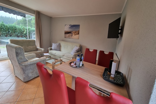 Foto van Rijhuis met terras aan het Groß Labenz-lake - Vakantiehuis in Klein Labenz - DiningRoom