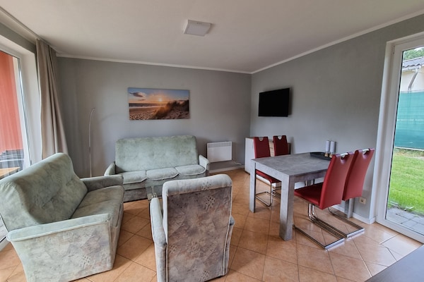 Foto van Rijhuis met terras aan het Groß Labenz-lake - Vakantiehuis in Klein Labenz - LivingRoom