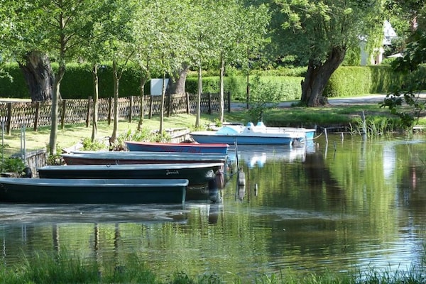 Foto van Rijhuis met terras aan het Groß Labenz-lake - Vakantiehuis in Klein Labenz - WaterView