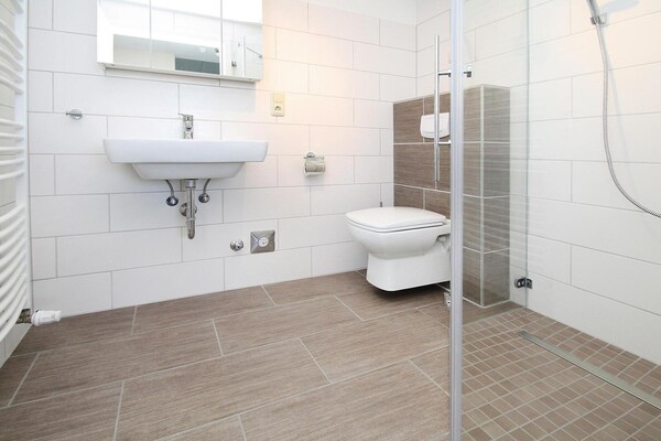 Foto van Vakantiehuis Seeblick, Fürstenwerder - Vakantiehuis in Fürstenwerder - BathRoom
